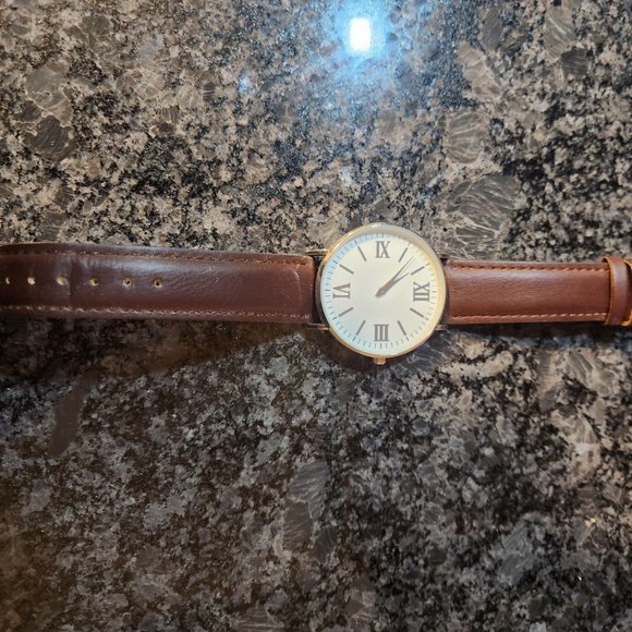 Watch - Picture 2 of 2